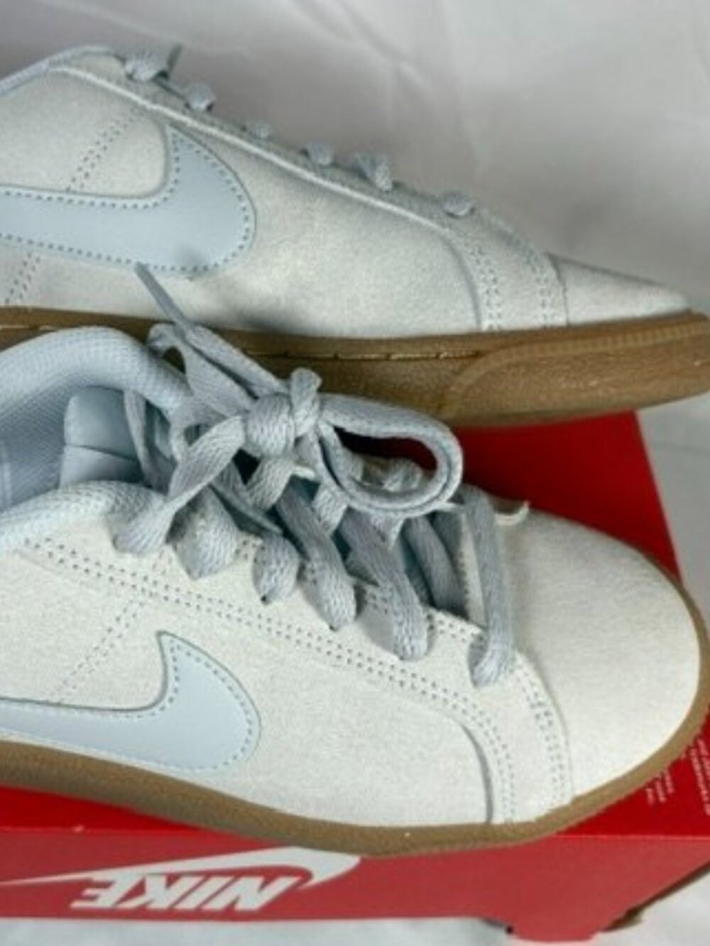 NEW-NEVER WORN! NIKE WOMENS 7 - Picture 10 of 12